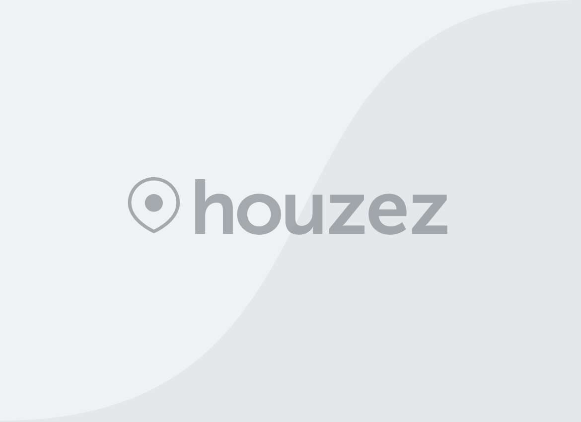 სასწრაფოდ იყიდება ბინა წერეთელის გამზირიზე, ანაგის კორპუსში!