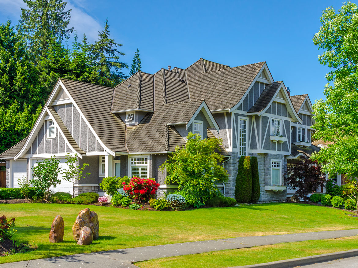 Equestrian family home
