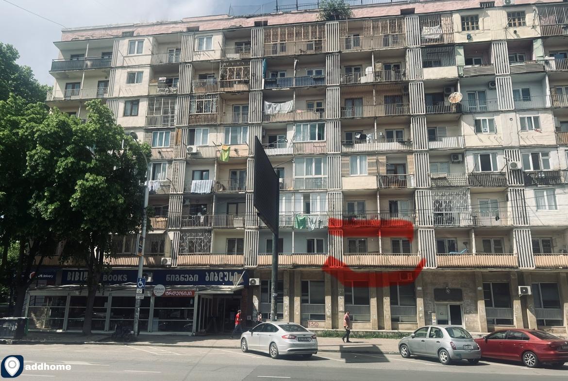 იყიდება 3 ოთახიანი ბინა